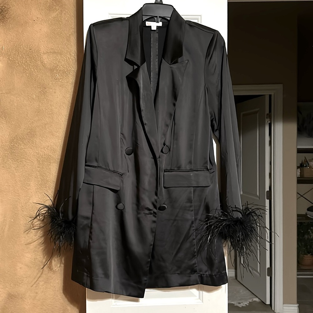 Women’s satin feather blazer